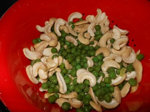 Rinse and soak the kadju until ready to prepare, then add the peas